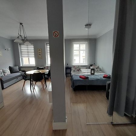 Novitas Apartments Вроцлав Экстерьер фото